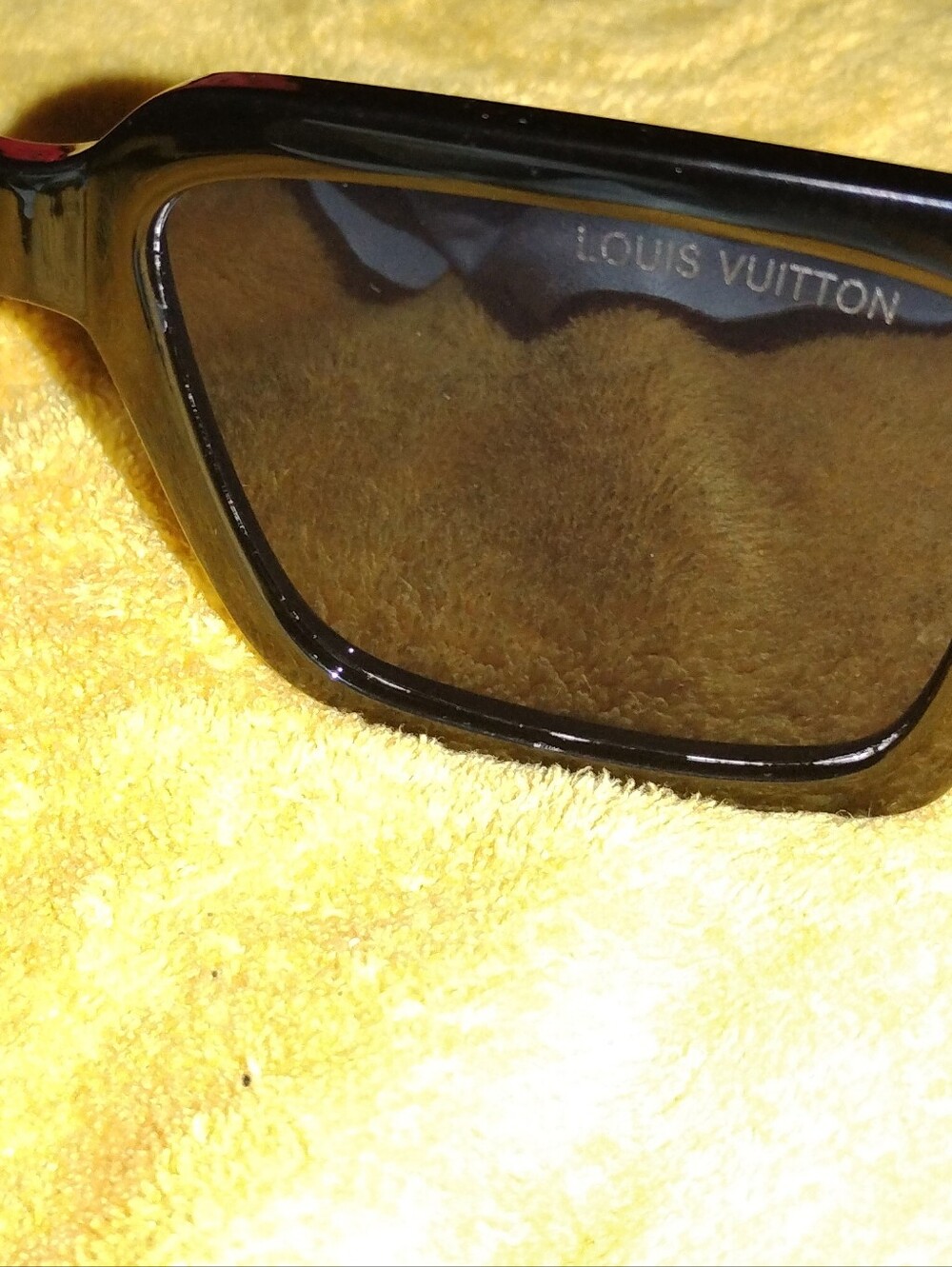 Louis Vuitton Black Sunglasses with Gold LV Logo Accent Does Not Come W Box , - Picture 6 of 11